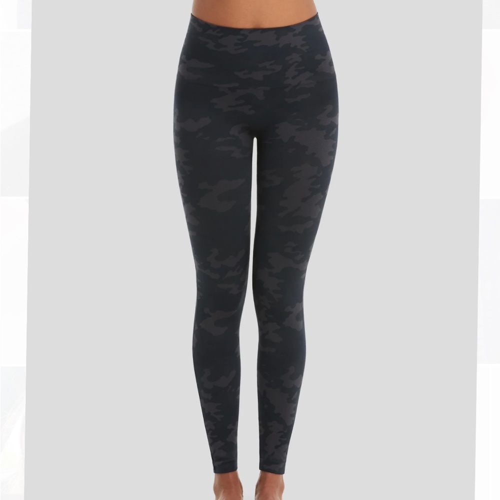 Spanx Look at Me Now Seamless Leggings Camo